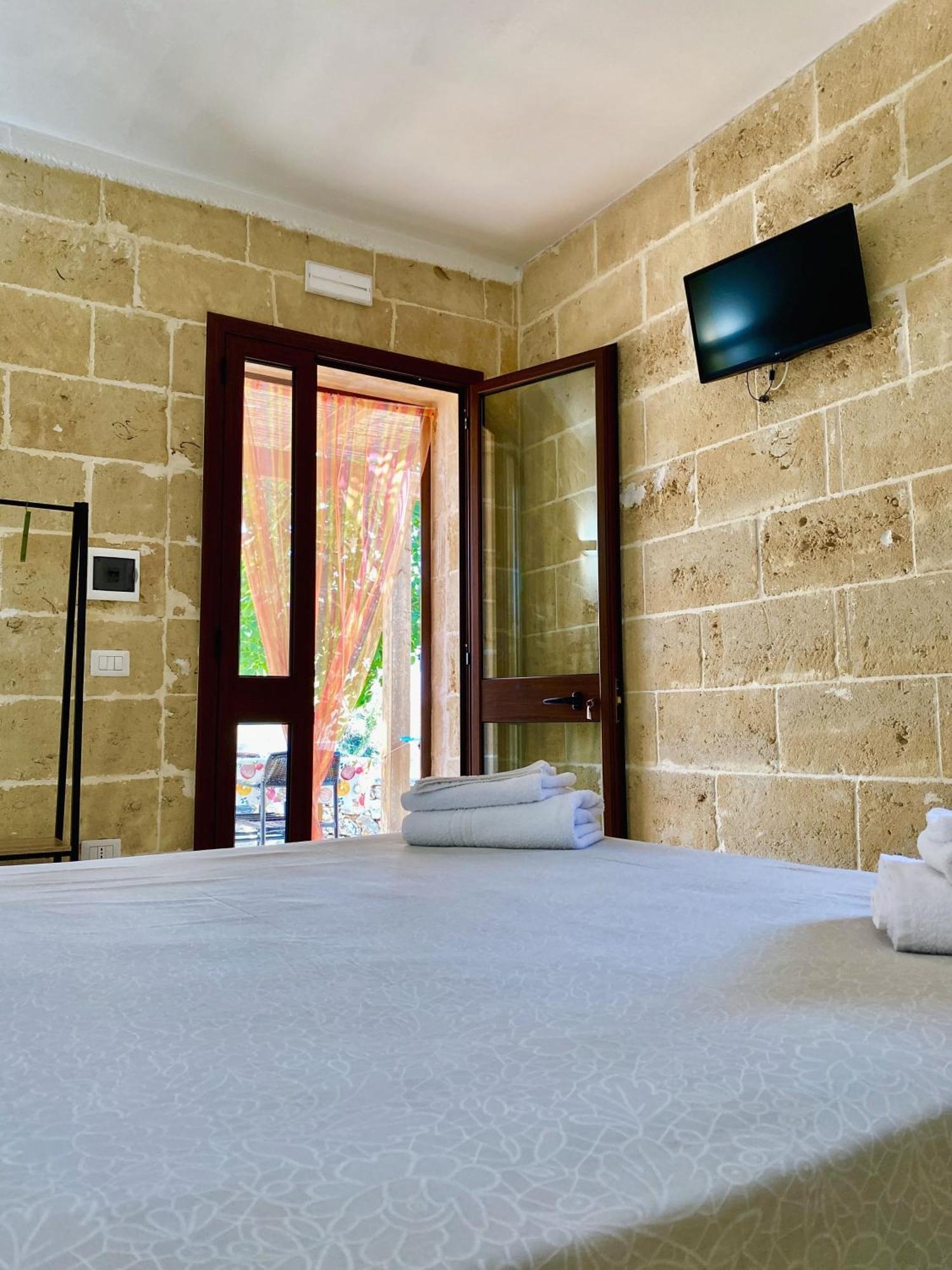 Le Stanze Di Ray - Salento Homes Borgagne Εξωτερικό φωτογραφία